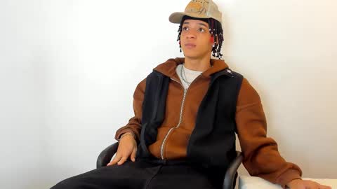 MARSHALL online show from 02-17-26, 01:07