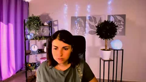 Snapshot of martaedams chatting on 06-08-26, 05:08 martaedams online show from 06-08-26, 05:08