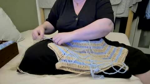 Snapshot of marthabriest chatting on 06-19-26, 03:11 Martha online show from 06-19-26, 03:11