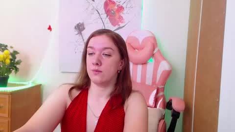 Snapshot of marthasimons chatting on 05-08-26, 04:40 Martha online show from 05-08-26, 04:40
