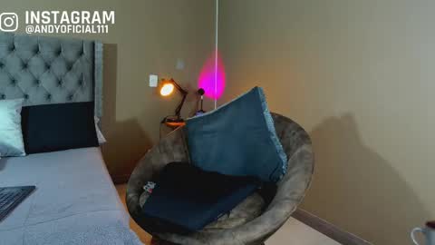 Snapshot of martin_colby05 chatting on 10-03-25, 10:51 ONLYFANS Sotoandres modelo independiente online show from 10-03-25, 10:51