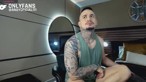 Snapshot of martin_colby05 chatting on 01-13-26, 02:39 ONLYFANS Sotoandres modelo independiente online show from 01-13-26, 02:39