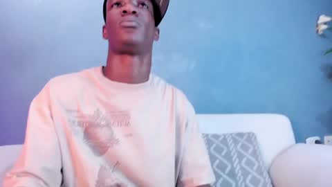 Snapshot of martin_killer chatting on 01-25-25, 04:23 Martin online show from 01-25-25, 04:23