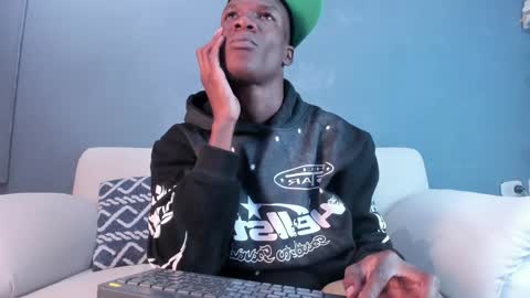 Snapshot of martin_killer chatting on 01-27-25, 01:05 Martin online show from 01-27-25, 01:05