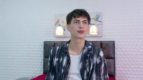 Snapshot of martin_williams_ chatting on 12-17-25, 12:11 martin_williams_ online show from 12-17-25, 12:11