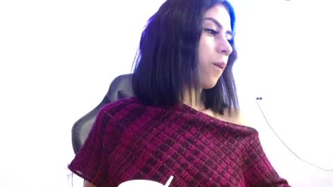 100 explicit here. follow  online show from 05-10-26, 12:16