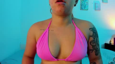 C A R O L I N A  online show from 04-28-26, 10:53