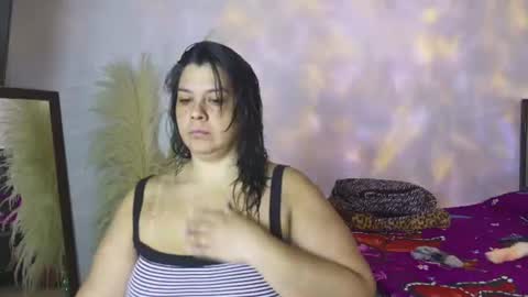 Snapshot of martina_foxy01 chatting on 06-21-26, 01:03 Martina Foxy online show from 06-21-26, 01:03