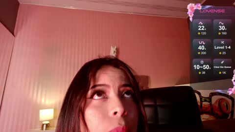 Snapshot of martina_haley chatting on 01-18-25, 06:13 Martina online show from 01-18-25, 06:13