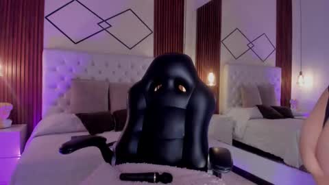 Snapshot of martina_haley chatting on 11-20-25, 08:58 Martina online show from 11-20-25, 08:58