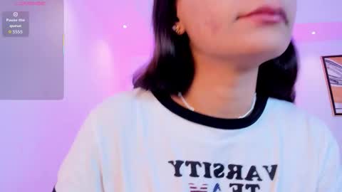 Snapshot of martina_mancinii chatting on 02-11-26, 12:21 Martina online show from 02-11-26, 12:21