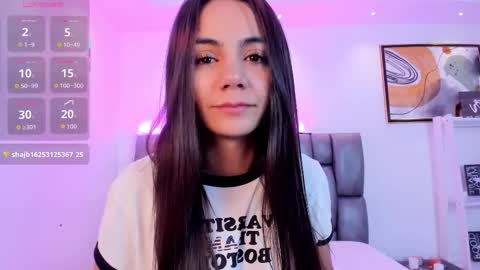 Snapshot of martina_mancinii chatting on 02-20-26, 12:38 Martina online show from 02-20-26, 12:38