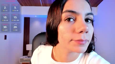 Snapshot of martina_mancinii chatting on 03-12-26, 11:27 Martina online show from 03-12-26, 11:27