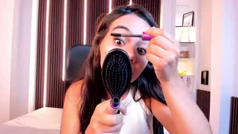Snapshot of martina_mancinii chatting on 03-14-26, 01:05 Martina online show from 03-14-26, 01:05