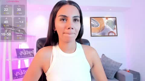 Snapshot of martina_mancinii chatting on 05-26-26, 12:01 Martina online show from 05-26-26, 12:01