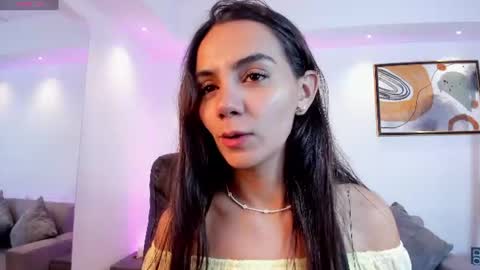 Snapshot of martina_mancinii chatting on 06-23-26, 12:47 Martina online show from 06-23-26, 12:47