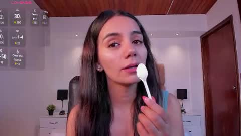 Snapshot of martina_mancinii chatting on 06-24-26, 01:10 Martina online show from 06-24-26, 01:10