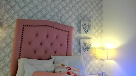 Martina online show from 04-15-26, 12:01