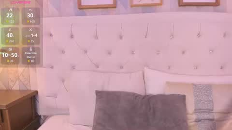 Snapshot of martina_rivera_ chatting on 06-17-26, 11:45 Martina online show from 06-17-26, 11:45