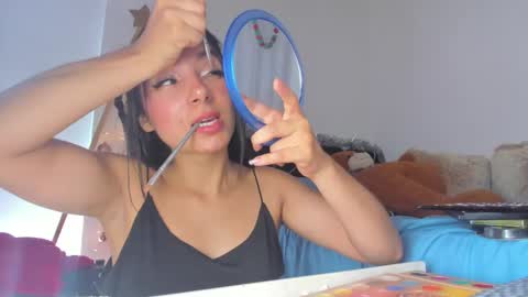 Snapshot of martinarossi chatting on 12-18-24, 10:13 ... ... online show from 12-18-24, 10:13