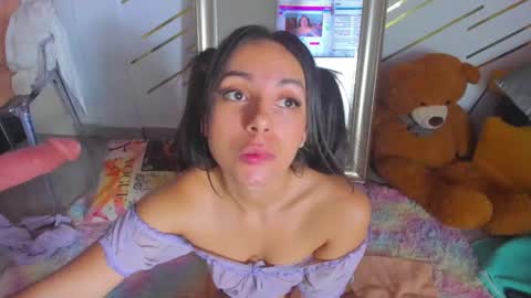 Snapshot of martinarossi chatting on 01-30-25, 12:50 ... ... online show from 01-30-25, 12:50