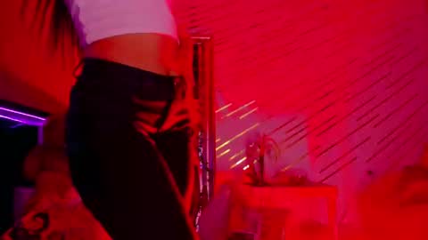 Snapshot of martinarossi chatting on 03-10-25, 11:06 ... ... online show from 03-10-25, 11:06