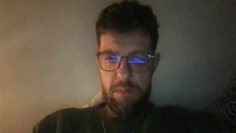 Snapshot of martinmagic467659 chatting on 02-06-26, 04:28 martinmagic467659 online show from 02-06-26, 04:28