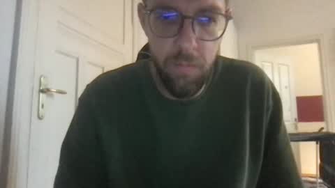 Snapshot of martinmagic467659 chatting on 02-10-26, 08:51 martinmagic467659 online show from 02-10-26, 08:51