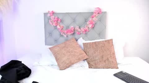 Snapshot of martinnagreco chatting on 10-23-25, 09:13 Martina and Anastasia online show from 10-23-25, 09:13