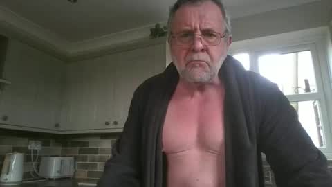 martinrgbxxxx online show from 02-21-26, 10:05