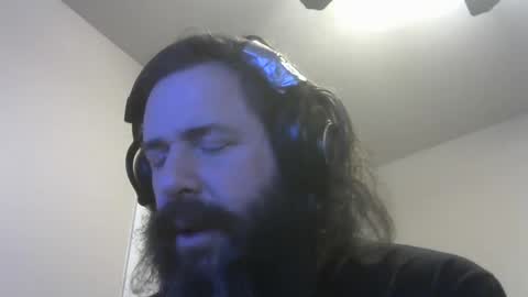 Snapshot of martlz chatting on 12-31-24, 09:31 Martlz online show from 12-31-24, 09:31