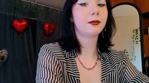 Nancy online show from 03-25-26, 02:23