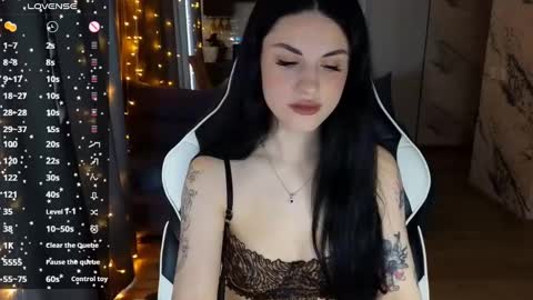 Snapshot of mary___moore chatting on 02-04-25, 03:54 Maria online show from 02-04-25, 03:54