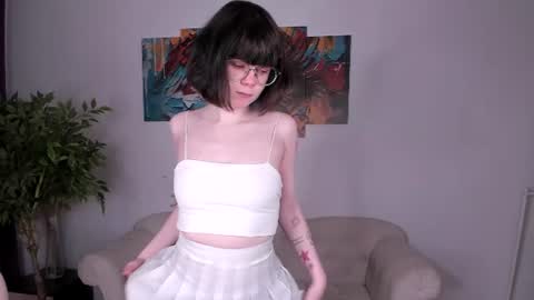 Mary online show from 06-16-26, 01:25