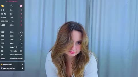 Snapshot of mary_broks chatting on 09-21-25, 09:33 mary_broks online show from 09-21-25, 09:33