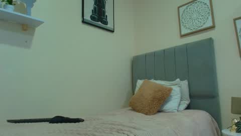 Snapshot of mary_cute9 chatting on 07-12-26, 12:07 mary_cute9 online show from 07-12-26, 12:07