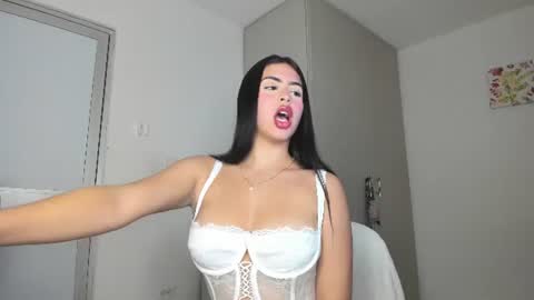 MARY  model independient online show from 07-29-26, 08:29