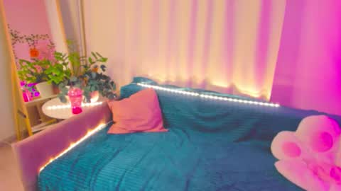 Mary online show from 02-05-26, 02:27