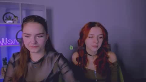 Snapshot of mary_skiny chatting on 03-25-26, 06:30 mary skiny online show from 03-25-26, 06:30