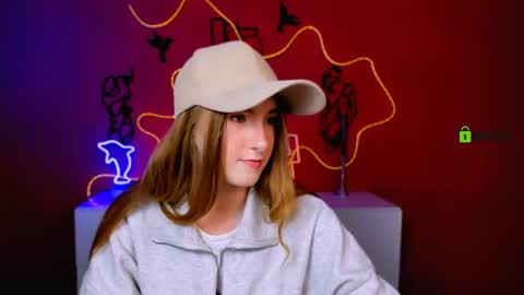 Snapshot of mary_skiny chatting on 04-15-26, 11:17 mary skiny online show from 04-15-26, 11:17