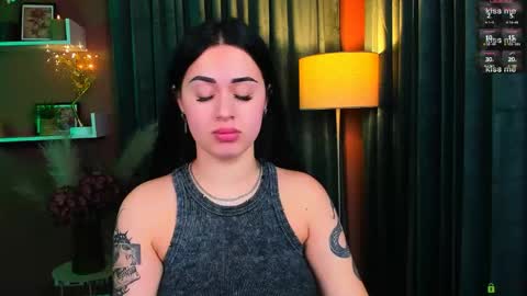 Snapshot of mary_skiny chatting on 04-27-26, 12:19 mary skiny online show from 04-27-26, 12:19