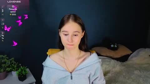 Snapshot of mary_smit chatting on 09-24-25, 08:12 mary online show from 09-24-25, 08:12