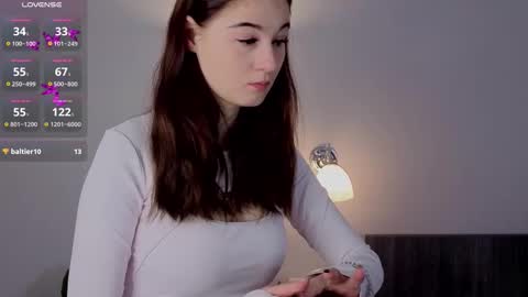 Snapshot of mary_smit chatting on 10-30-25, 05:24 mary online show from 10-30-25, 05:24