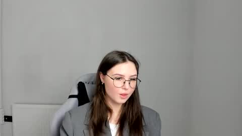 Snapshot of mary_wave_ chatting on 05-04-26, 10:55 Alice online show from 05-04-26, 10:55