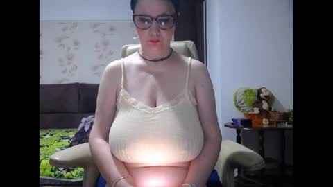 Snapshot of mary_x chatting on 06-22-26, 03:25 Mary online show from 06-22-26, 03:25