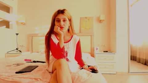 Snapshot of marya442004 chatting on 11-17-25, 01:17 marya442004 online show from 11-17-25, 01:17