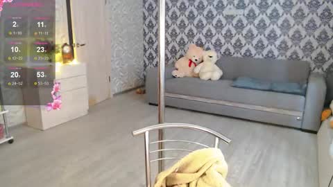 Snapshot of marybronce chatting on 11-28-25, 08:50 marybronce online show from 11-28-25, 08:50