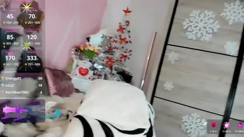 Snapshot of maryeelle chatting on 01-02-25, 10:44 Maryelle online show from 01-02-25, 10:44