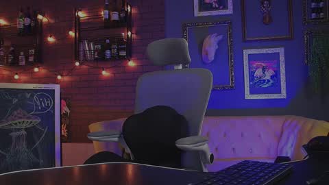 Mary online show from 04-04-26, 02:43