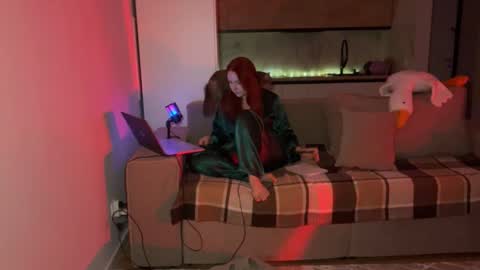 Snapshot of maryleesa chatting on 05-29-26, 08:40 SirenVictoria online show from 05-29-26, 08:40